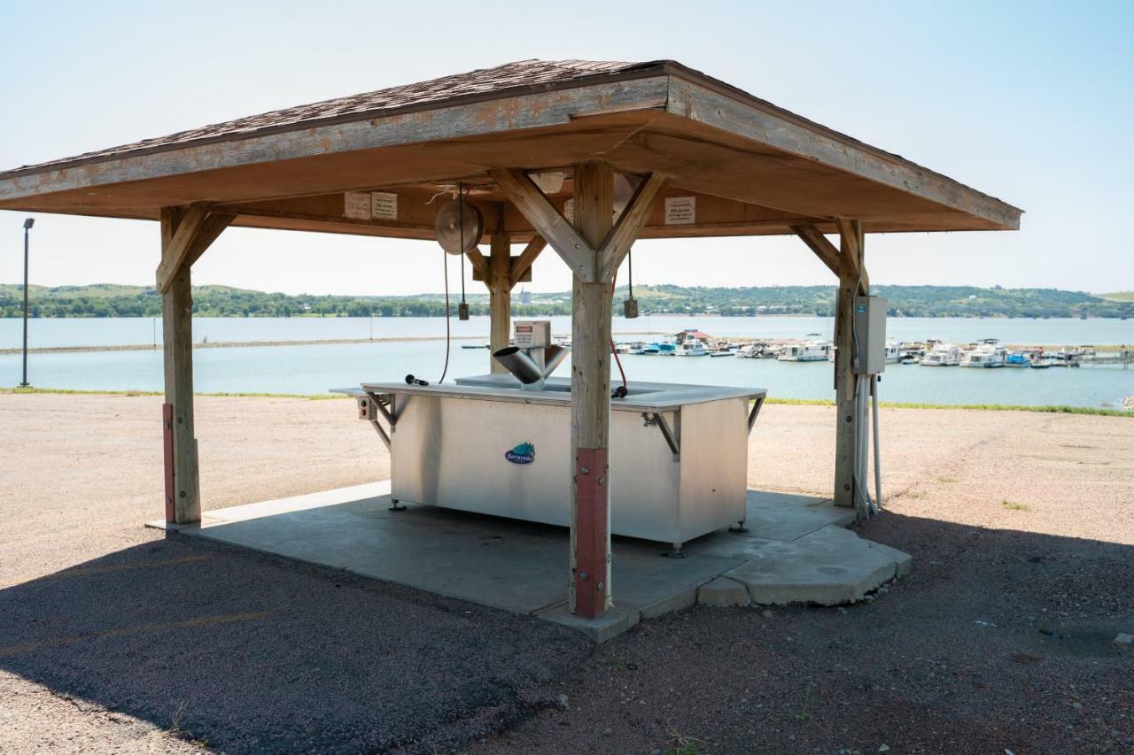Arrowwood Resort At Cedar Shore Oacoma Εξωτερικό φωτογραφία
